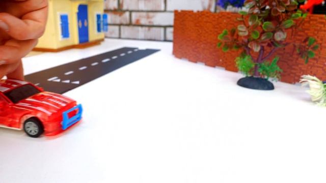 Джип Человека Паука сломался! Игрушки для мальчиков и супергерои в видео для детей смотреть онлайн