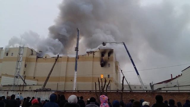 Пожар ТЦ Зимняя Вишня Кемерово смотреть онлайн