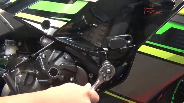 T-Rex Racing 2013-On Kawasaki ZX-6R Frame Slider смотреть онлайн