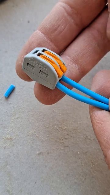 Клемник Ваго фиксация кабеля смотреть онлайн