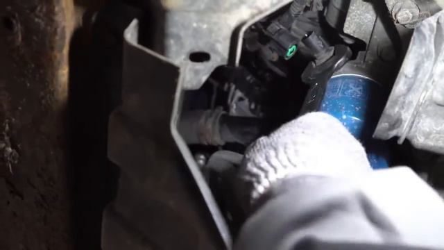 Замена датчика давления масла на Hyundai Solaris