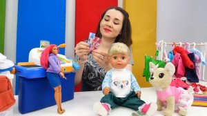 Эмили натерла ногу! Беби Бон выбирает обувь. Как мама - видео для девочек про Baby Born