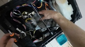 Посудомойка Hansa - нет давления в камере.