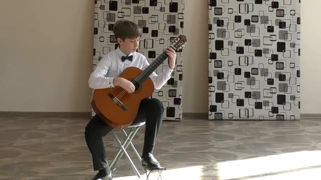 В. Карлаш. Пончо
