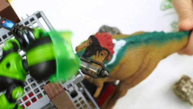 Крутые игры битвы - Бен 10 против Динозавров доктора Энимо! - Видео шоу Той Мастер с Бен Тен смотреть онлайн