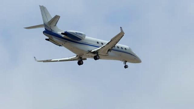 Gulfstream G200 [N2BG] Landing In LAX