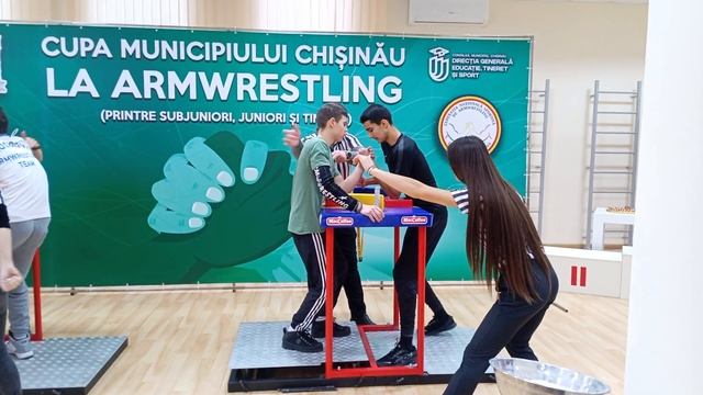 #армрестлинг Кубок Кишинева (09.12.23) СубЪюниоры смотреть онлайн