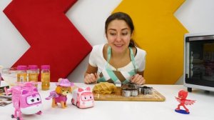 Веселая школа Капуки Кануки. Робокар игрушки пекут новогоднее печенье.