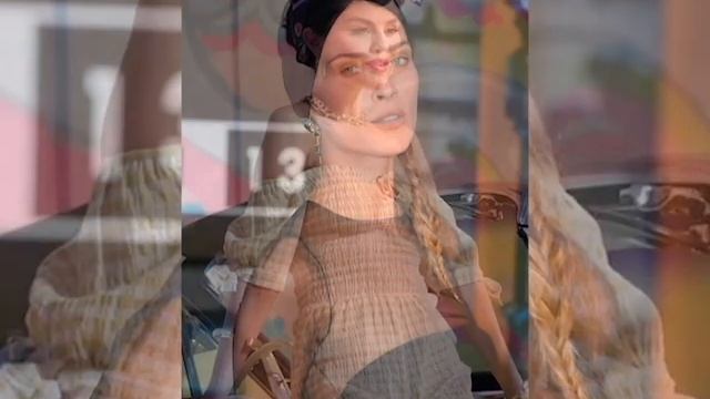 12 самых стильных причесок с платком Модный способ уберечь голову от солнечного удара. смотреть онлайн