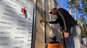 Как монтируют фасады из HPL панелей. Скрытый крепёж на клеевую систему