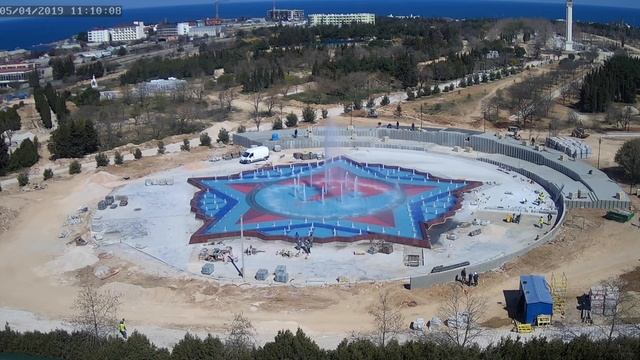 Первые пуски фонтана в парке Победы смотреть онлайн