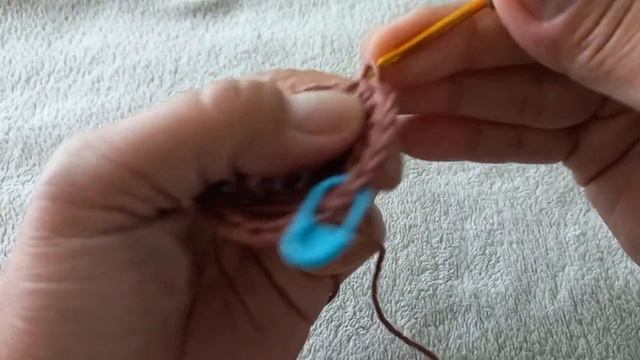 Boneca Amigurumi Lara Cores / Cabelo Cheio / crochê - Professora Maria Rita смотреть онлайн