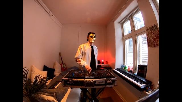 Satin Jackets Lockdown Live Stream смотреть онлайн
