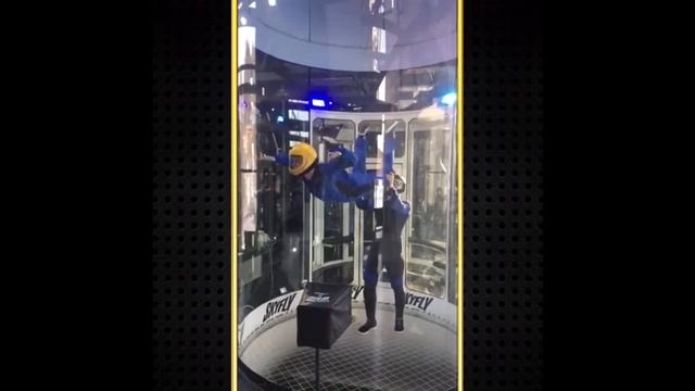 ПЕРВЫЙ ПОЛЁТ В АЭРОТРУБЕ смотреть онлайн