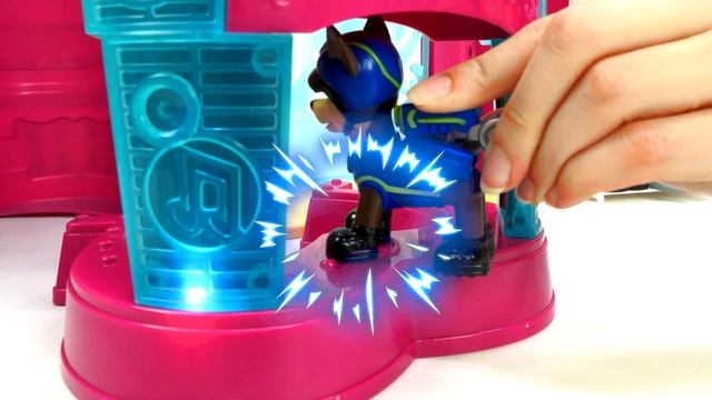 Райдер решил покрасить свой квадроцикл - Щенячий патруль и Той Клаб ищут игрушки по подсказкам! смотреть онлайн