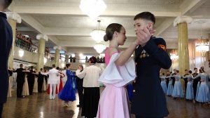 КАДЕТСКИЙ БАЛ ПРОШЕЛ В КРАСНОЯРСКЕ