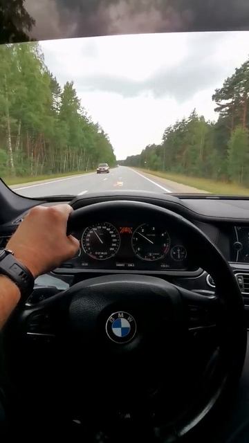 BMW F01 740D смотреть онлайн