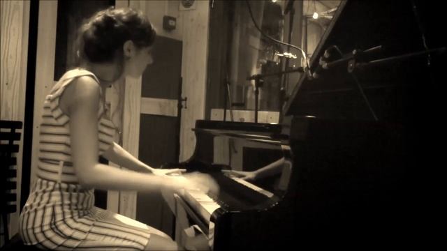 Axia Marinescu plays Debussy "Feux d'artifice"- studio recording смотреть онлайн