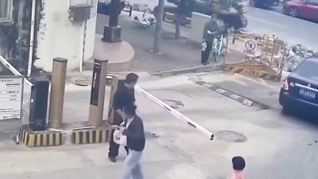 Неуклюжий Китай смотреть онлайн