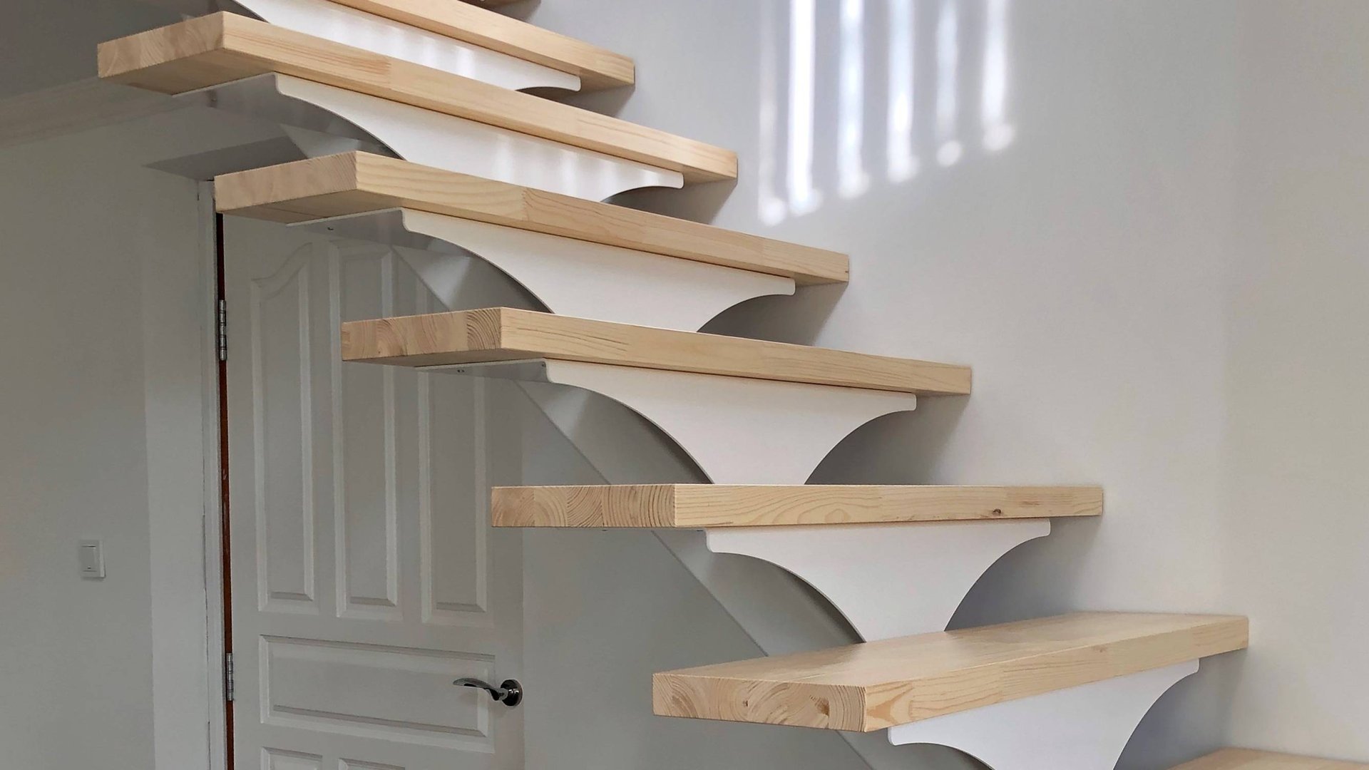 Лестницы для самостоятельной сборки от компании "Современные Лестницы" смотреть онлайн