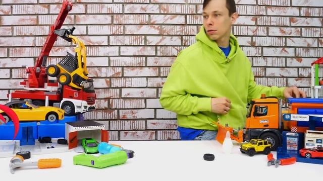 Роботы Трансформеры - Оптимус Прайм разбил машину! – Новые видео игры для мальчиков смотреть онлайн