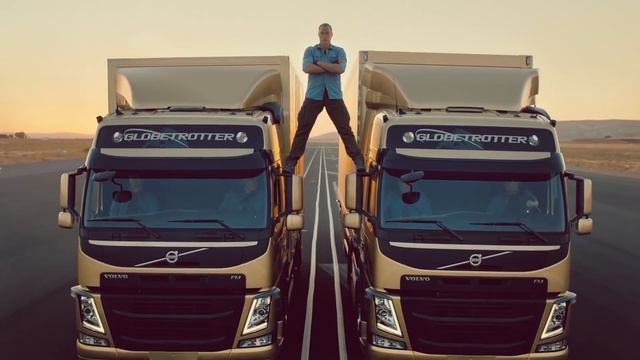 The Epic Pants Split Feat. Van Damme смотреть онлайн