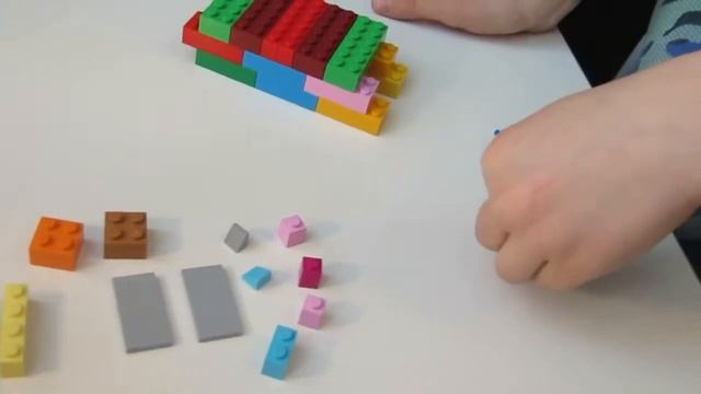 Немецкий танк из LEGO CLASSIC смотреть онлайн