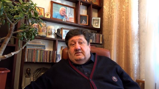 В.Фомичев о закрытии кинотеатра ЛУЧ, о Ельце и ельчанах, о ЕГУ им. Бунина смотреть онлайн