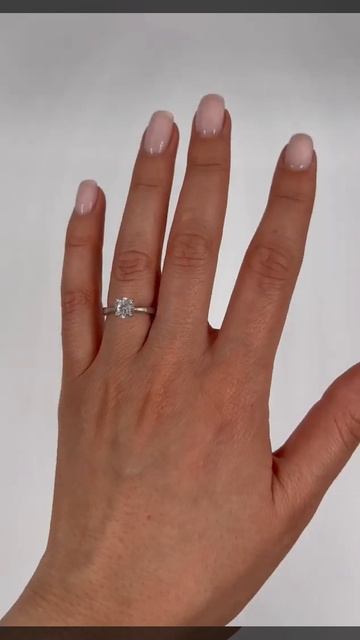 Золотое кольцо с бриллиантом 1.00 карат. Сертификат GIA