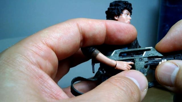 NECA Aliens Ripley in Bomber Jacket 7" Figure (Series 12) Review | By FLYGUY смотреть онлайн
