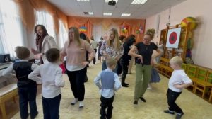 Танец с мамами Если хочешь научиться танцевать 2025 8 Марта