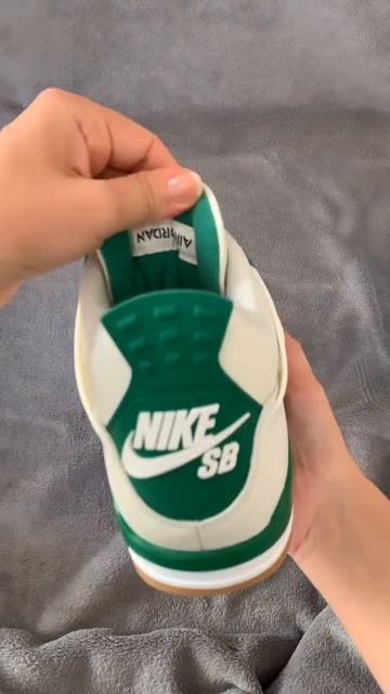 Jordan 4 SB #sneaker #jordan4sb #jordan