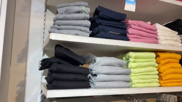 Jasmine Mall 50% off 😂 | Azeem Ramay смотреть онлайн