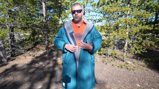 Red Paddle Co Pro Change Parka Evo - Comfortable, Waterproof and great for changing смотреть онлайн