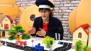 ПДД для детей: Кто-то устроил аварию! Ловим нарушителей — Мультики про машинки Веселая школа