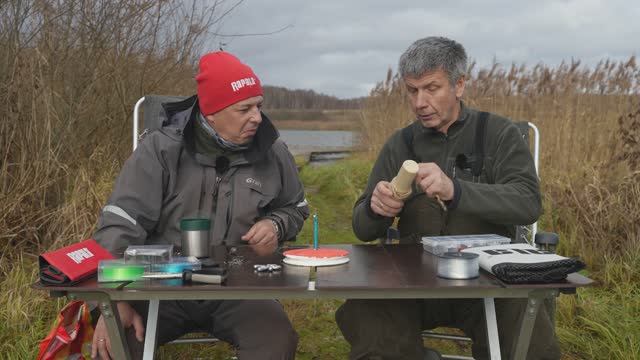 "НАУЧИ МЕНЯ" Осенняя ловля на кружки с Евгением Кузнецовым. смотреть онлайн