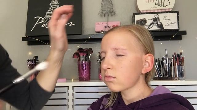 Brain Cancer Survivor Gets an Age-Appropriate Teen Makeover смотреть онлайн