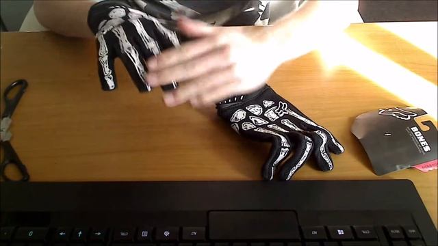 Fox Bones Airsoft Gloves Unpackage and Review смотреть онлайн