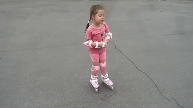 Учимся кататься на роликовых коньках