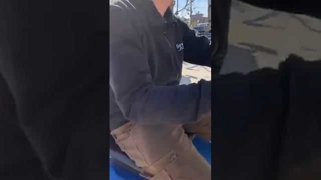 #義大利🇮🇹天潔工業用清潔設備全自動:駕駛型掃地機-Minisweeper-客戶端現場交機影片 смотреть онлайн