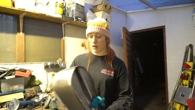 Yamaha Chopper Build: Installing peanut gas tank on an xvs смотреть онлайн