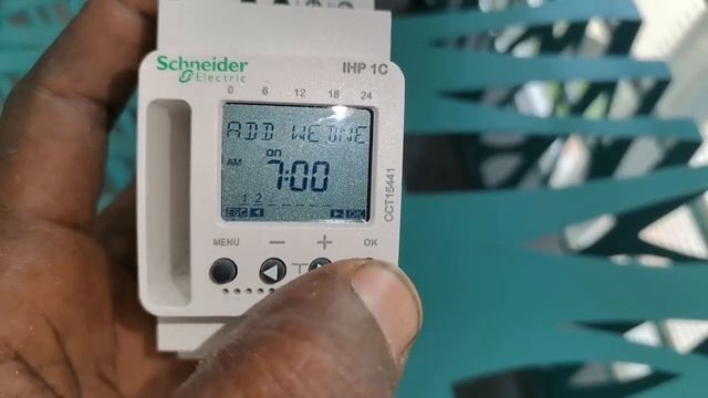 SCHNEIDER ELECTRIC DIGITAL TIMER ACTI 9 IC ASTRO 2C SMART -programmable timer review and setting. смотреть онлайн