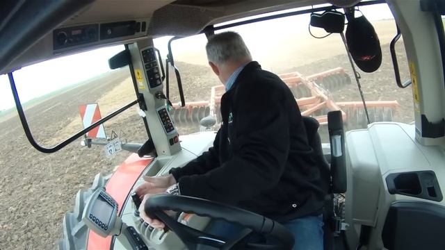 Massey Ferguson 8737 Tractor review | Farms & Farm Machinery смотреть онлайн