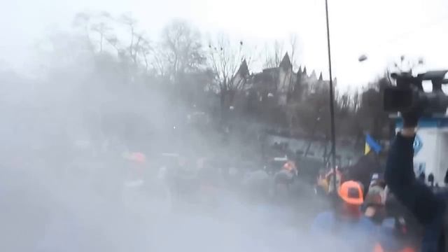 Як потушили Кличка із вогнегасника!!! смотреть онлайн