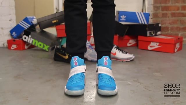 Kyrie 2 "Christmas" On-feet Video at Exclucity смотреть онлайн