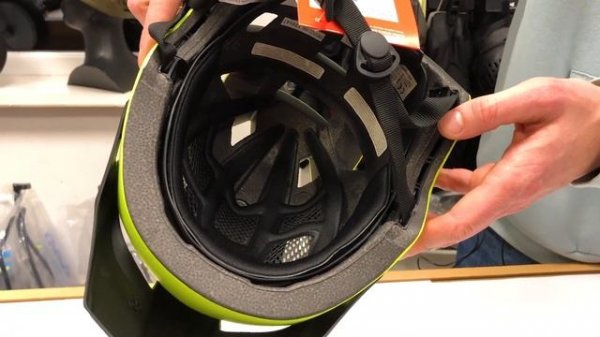 Przegląd kasków rowerowych Alpina: Alpina Anzana, Alpina Ravel Reflective i Alpina Rupi BE Visible