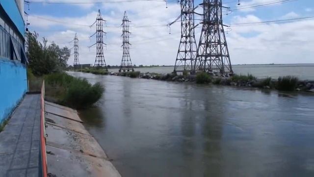 вид из насосной подачи воды смотреть онлайн