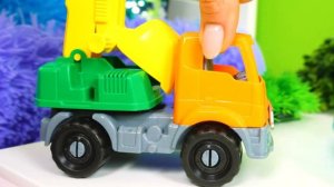 Веселая Автошкола для самых маленьких - Экскаватор выполнил урок - Развивающее видео про машинки