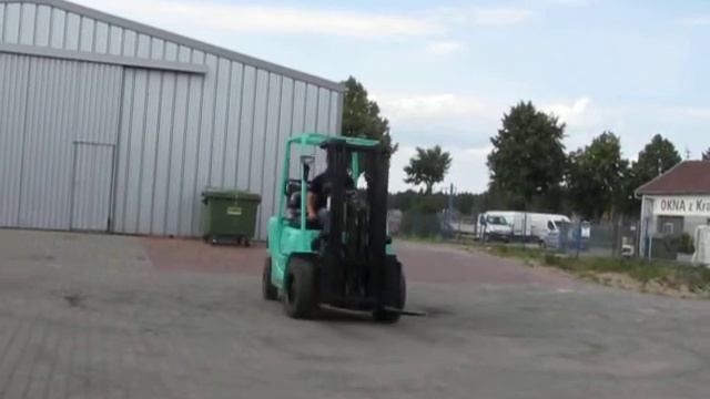 MITSUBISHI FD30.AVI смотреть онлайн