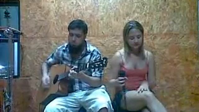 LOURDES MARIA - Don't Look Back In Anger